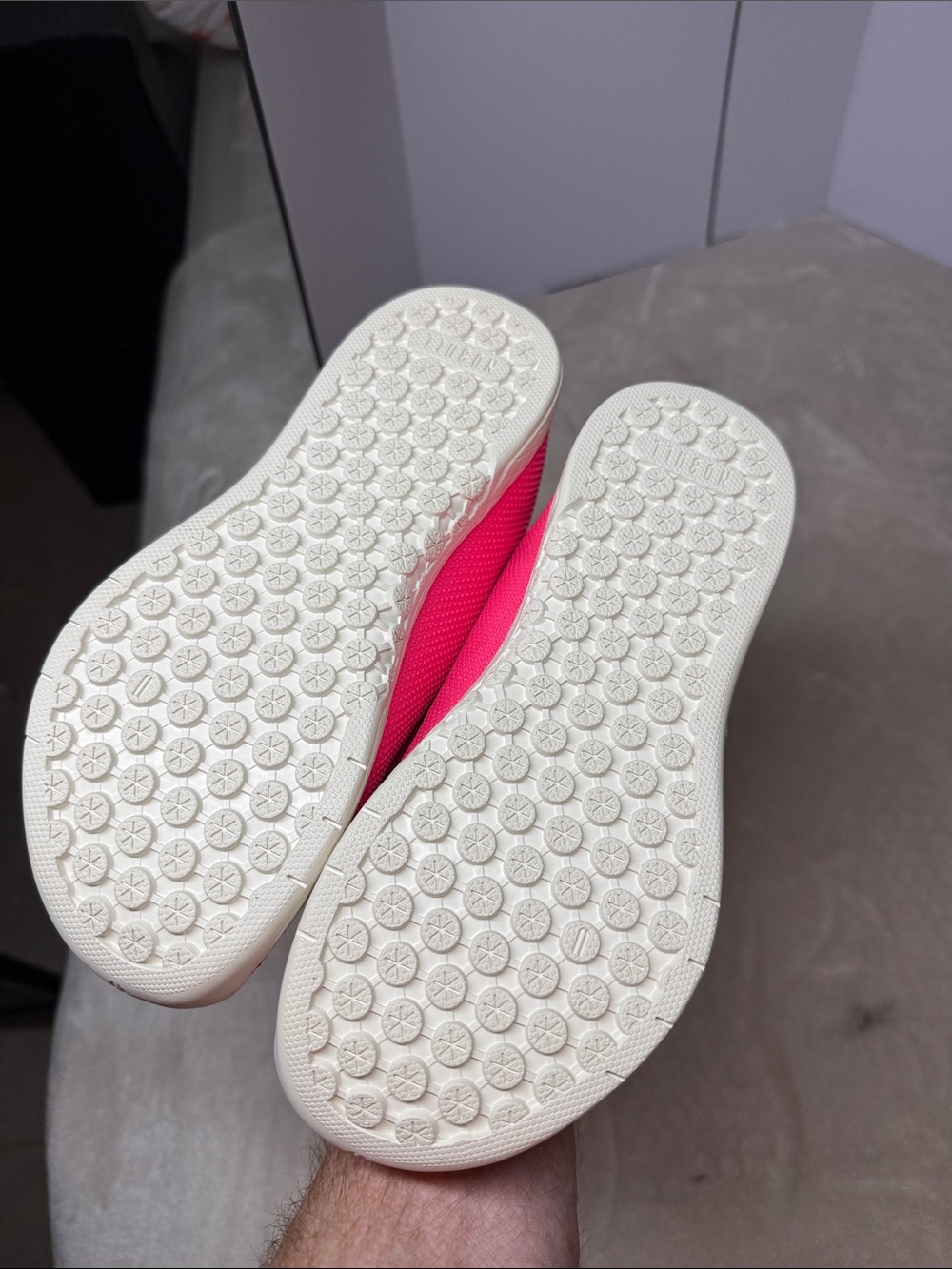 ⭐️NWOB NOBULL Women's Neon Pink / Classic White Outwork Training Shoes Size 7.5 - Picture 5 of 8